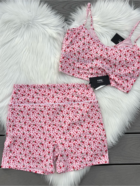 YPB Pants - Abercombie & Fitch YPB Strawberry Shorts Set